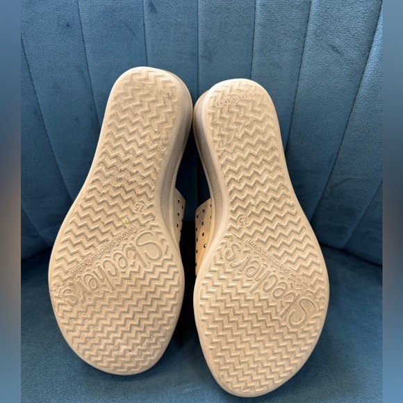 Skechers Sandals Womens Size 8 Rumblers Studded Memory Foam Wedge in Taupe EUC - Picture 5 of 7